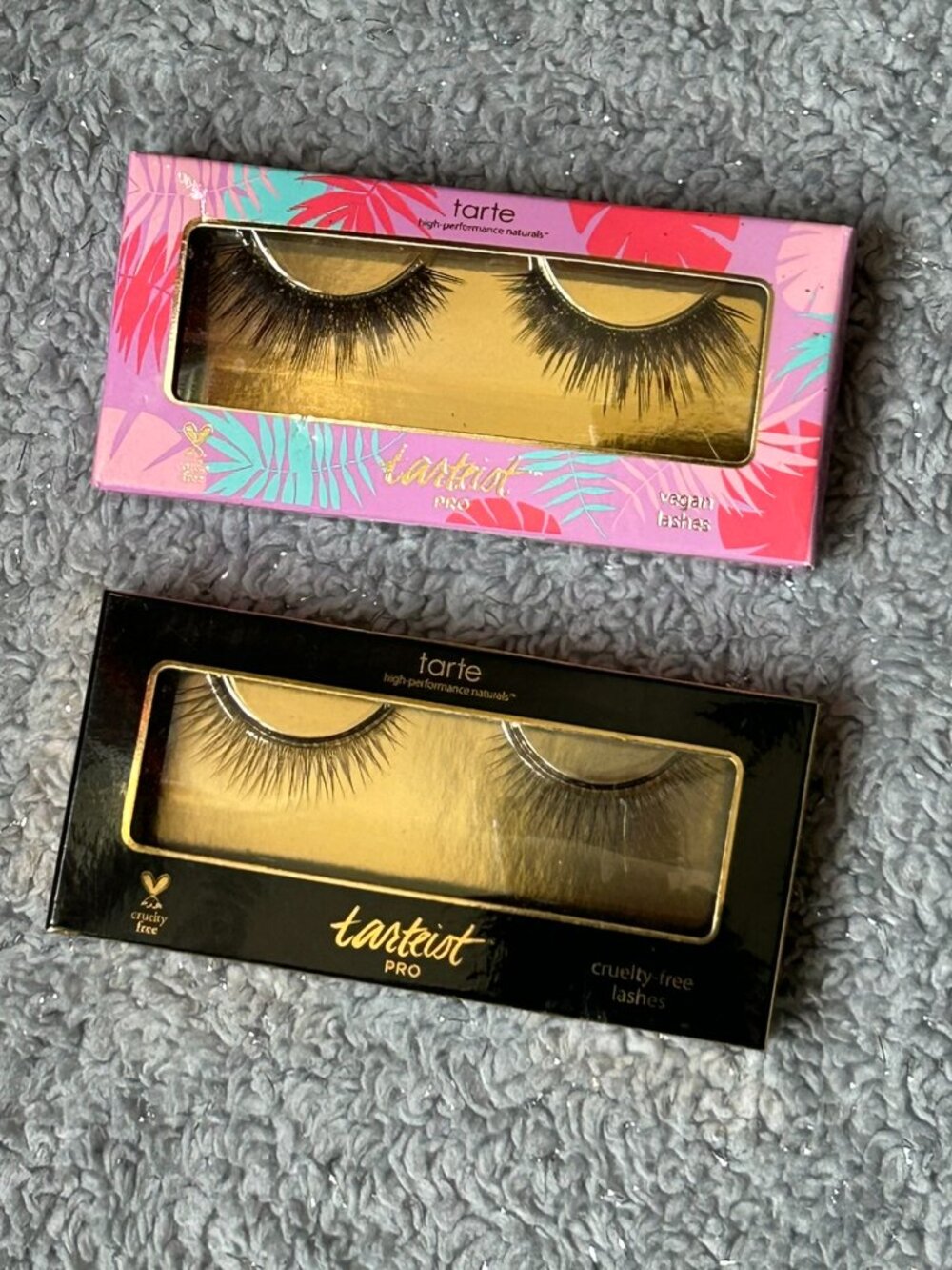 Set of 2 NIB Tarteist PRO Vegan Lashes - Little Back Dress + Center of Attention
